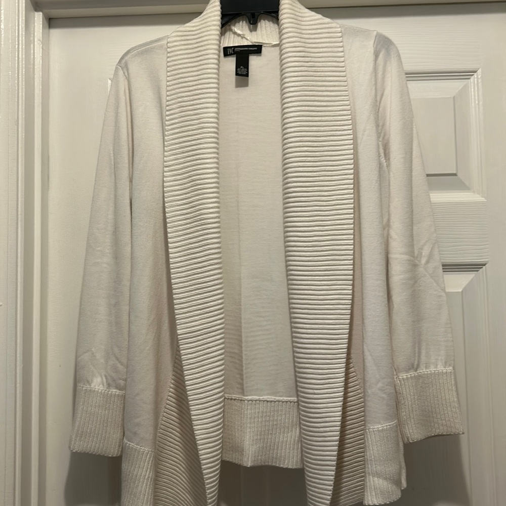 International Concepts cream cardigan in good pre-loved condition